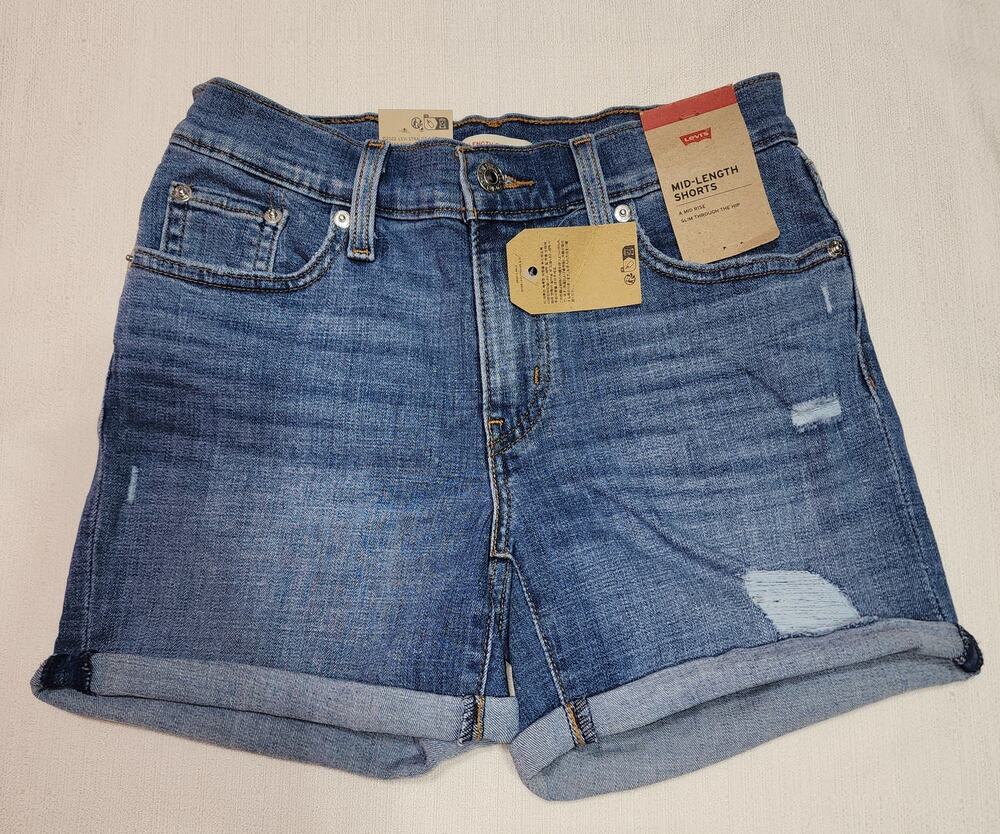 Levi's Mid-length shorts W25'' x L13''